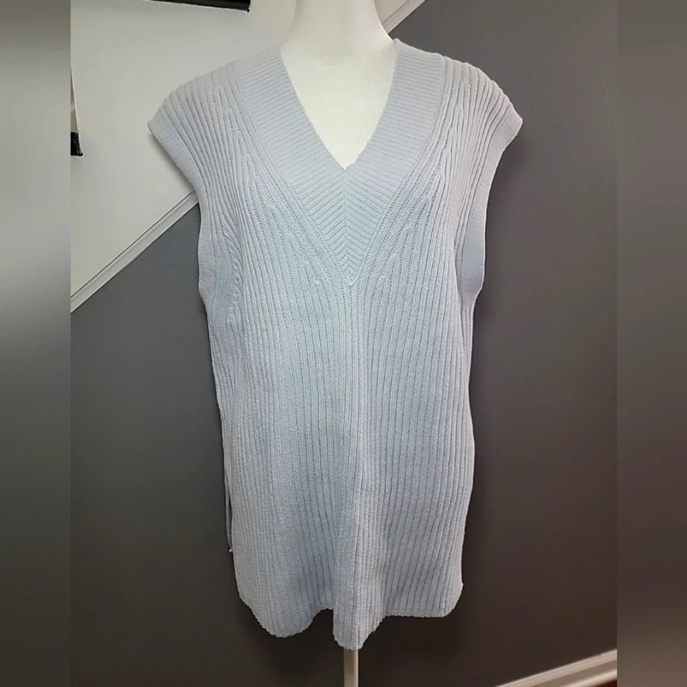 H&M Baby Blue Oversized Ribbed Sweater Vest Womens Size Med Cotton Blend